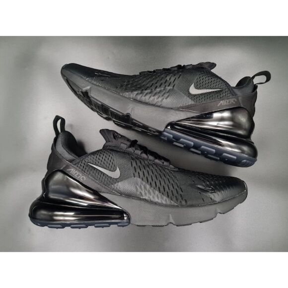 Nike Air Max 270. TRIPLE BLACK. SIZE 10 - AH8050-005 main image 7